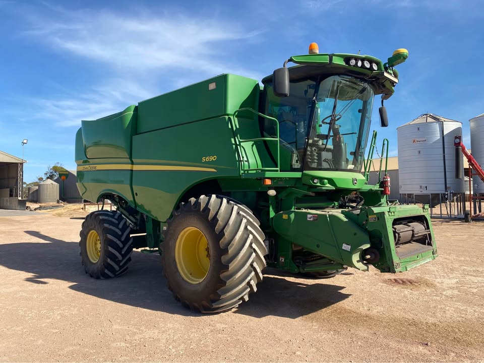 S690 3